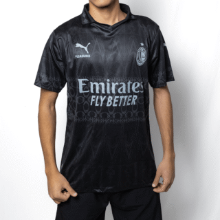 تيشرت الميلان الرابع