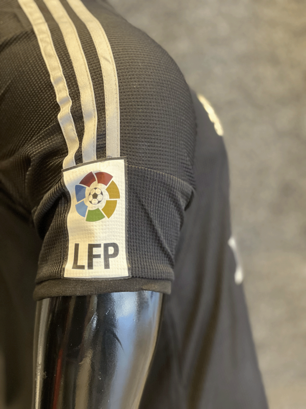 ⁦تيشرت ريال مدريد الجديد الاسود⁩ - الصورة ⁦7⁩