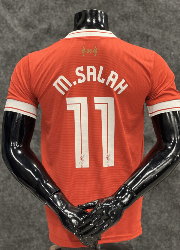 ⁦تيشرت ليفربول (محمد صلاح )⁩ - الصورة ⁦3⁩