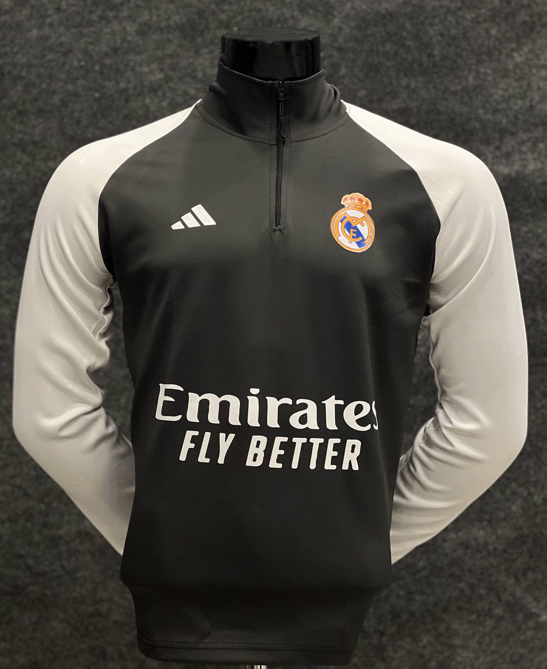 تراك ريال مدريد “رصاصى غامق فى ابيض”