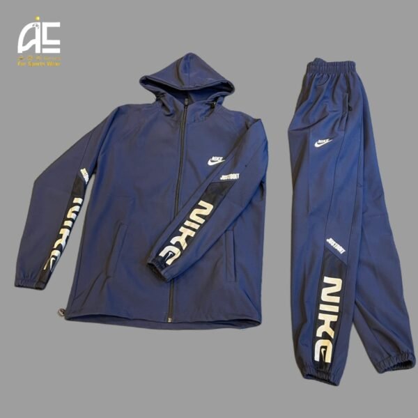 ترنج Nike سوفت محمل "كحلى"